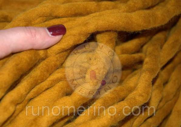 Объёмная пряжа, цвет №34 ЯНТАРЬ в фото 8