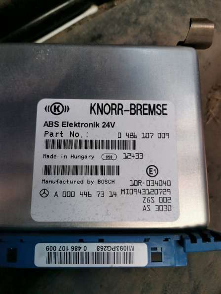 Блок управления EBS Mercedes-benz Actros MP4 A0004469236 Kn