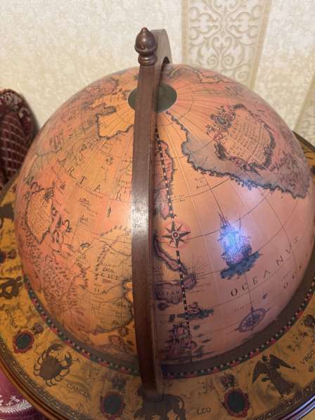 Глобус Италия в Москве фото 4