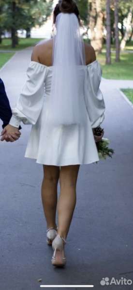 Свадебное платье 44 р в Новосибирске фото 11