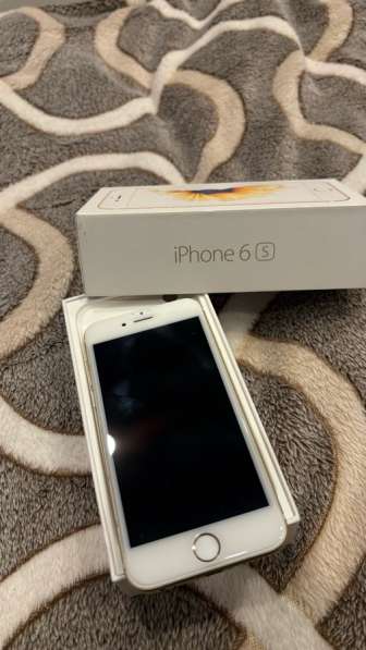 Продам телефон