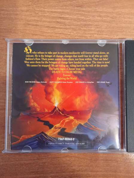Manowar Fighting the world CD оригинал 1987 в Санкт-Петербурге фото 4