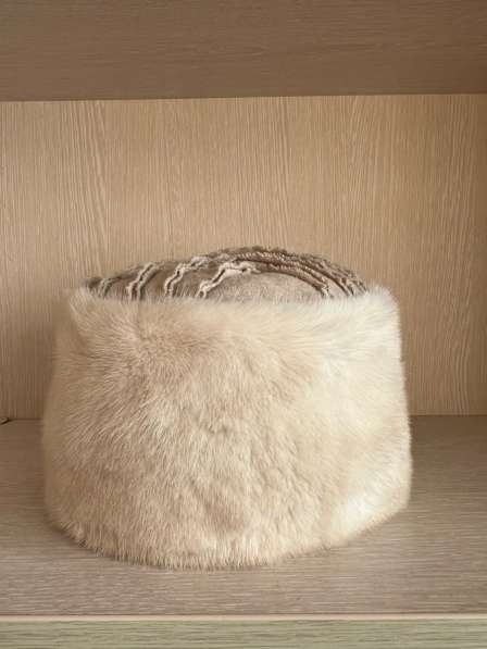 Продам меховую шапку
