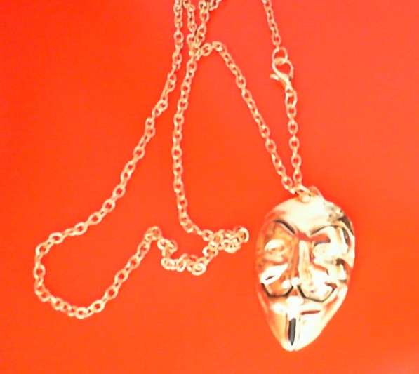 Кулон Вендетта (маска Гая Фокса) и цепочка в подарок в Перми фото 3
