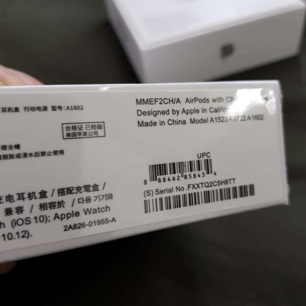 Apple AirPods 2 в Москве фото 5