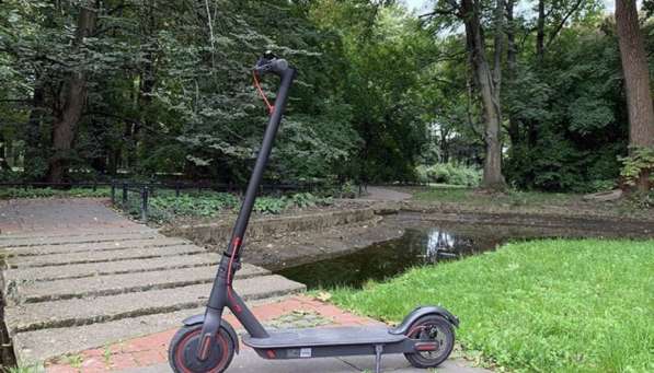 Электросамокат Xiaomi M365