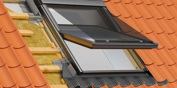 Установка мансардных окон ФАКРО, ВЕЛЮКС и РОТО! в Москве фото 24