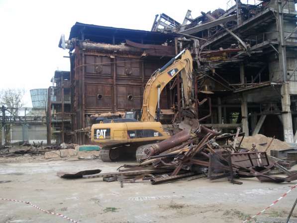 Демонтаж промышленных зданий и сооружений