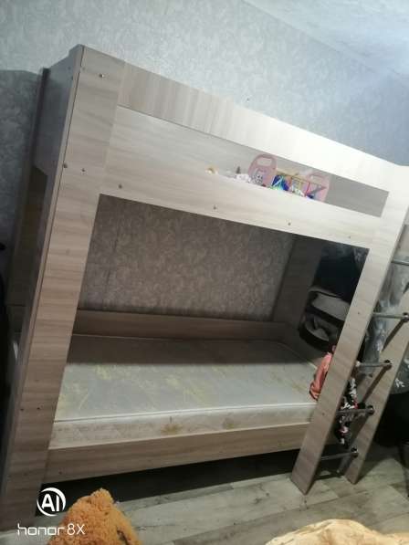 Двухярусный кровать продаю в Набережных Челнах