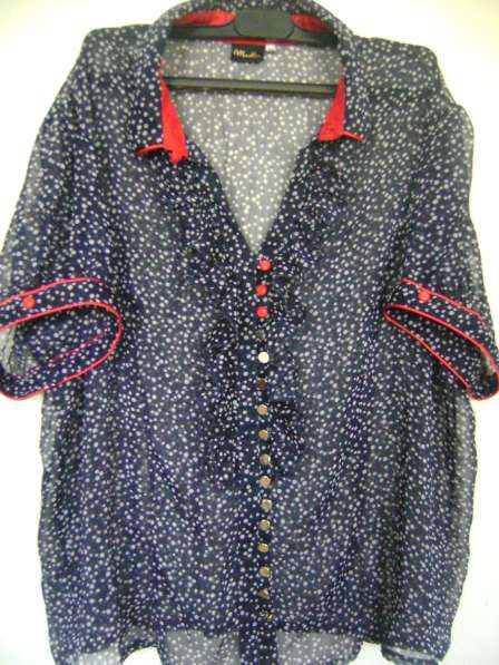 Симпатичная блуза 54-56р