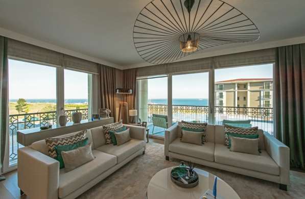 2-к. квартира 45м² Турция, Стамбул, Бейликдюзю в фото 3