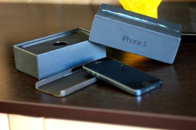 смартфон Apple 5 в Омске
