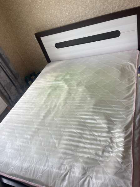 Продам кровать 2-х спальную