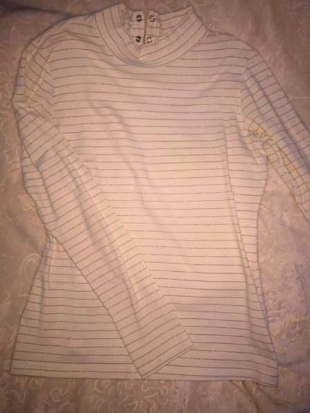 Водолазка в блестящую полоску