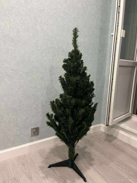 Продам искусственную елку