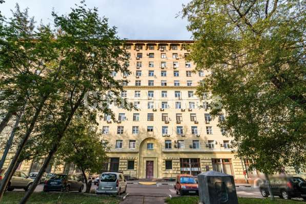 Продается 3х комнатная квартира в сталинке