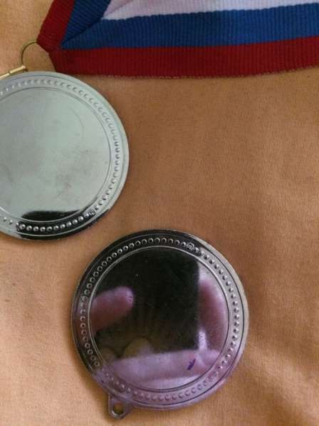 Продам медальки в Самаре