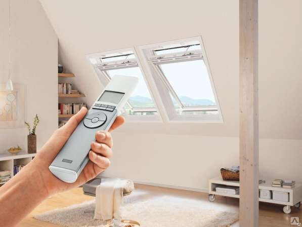 Установка мансардных окон ФАКРО, ВЕЛЮКС и РОТО! в Москве фото 20