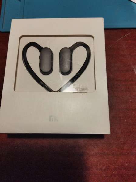 Беспроводная гарнитура Xiaomi Mi Sports Bluetooth Earphones