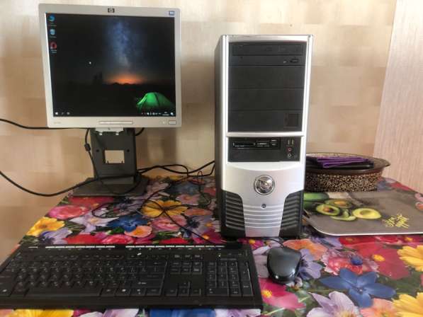 Продам компьютер с монитором в Владивостоке