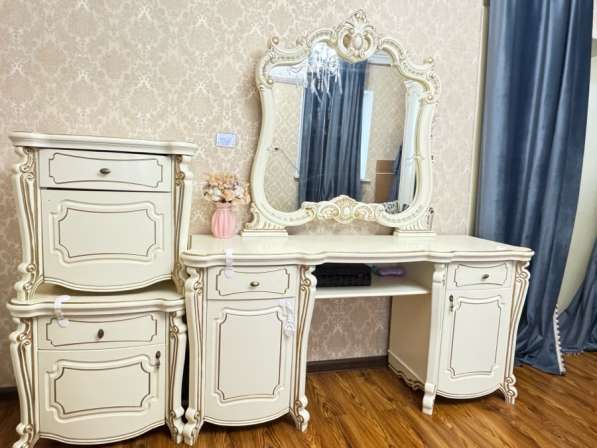 2 комода и 1 туалетный столик
