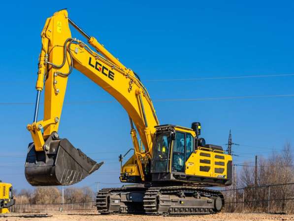 Гусеничный экскаватор LGCE (SDLG) E6505H