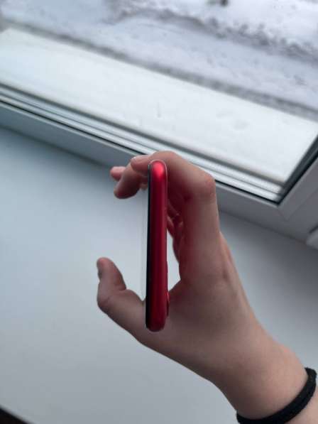 ?IPHONE 11 64gb red в Шадринске фото 4