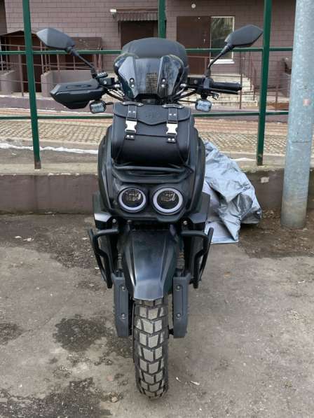 Скутер Вектор