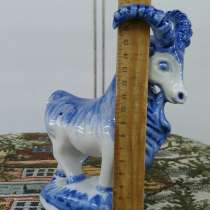 Фарфоровая статуэтка Горный Козёл. Старая Гжель, в Москве