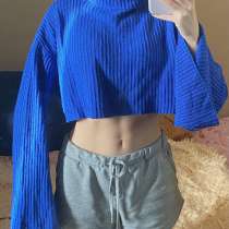 Укороченный женский свитер с горлом, в Москве