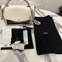 Сумка DKNY, в Москве