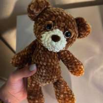Вязаный мишка, в Москве