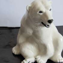 Медведь белый статуэтка фарфор новая, в Москве