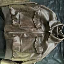 Продам кожанку. состояние идеальное, носилась 2 раза, в Лесной