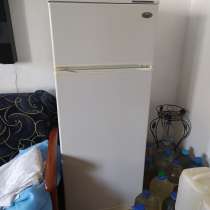 Продам холодильник Атлант двухкамерный б/у, в г.Алчевск