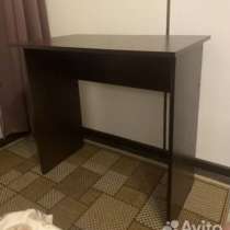 Стол, в Санкт-Петербурге