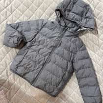 Куртка демисезонная uniqlo, в Первоуральске