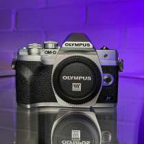 Фотоаппарат Olympus OM-D + объектив 14-42 mm, в Москве