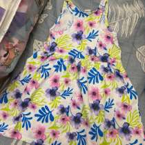 Платье новое размер 104-110, в Москве