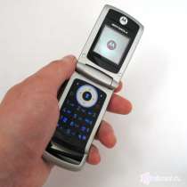 Motorola W220 (оригинал, комплект), в Москве
