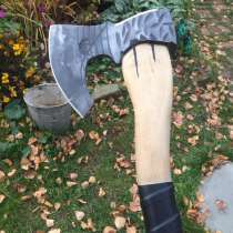 Топор, в Москве