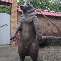 Скульптура медведя, в г.Макеевка