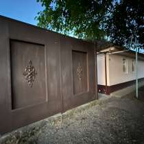 Дом с большим участком в селе, в Владикавказе