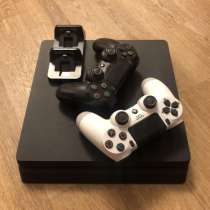 Продам PS4 slim, в Москве