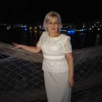 Людмила, 53 года, хочет пообщаться, в Севастополе