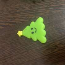 Игрушка сквишь ёлка-12 рублей, в Элисте