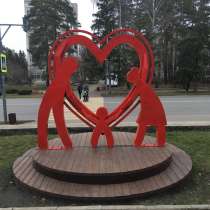 Арт объект "Семья", в Саратове