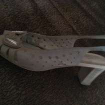 Продам женскую обувь великан 42-43 размера, в г.Усть-Каменогорск