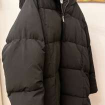 Теплая зимняя куртка. Размер L, в Каспийске