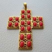 Очень красове украшение в виде декоративного креста от KJL, в Москве